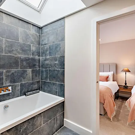 2 Bed In Talkin 91822 * ブランプトン