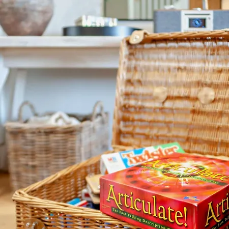 2 Bed In Talkin 91822 Holiday home *