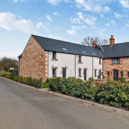 Nyaraló 2 Bed In Talkin 91822