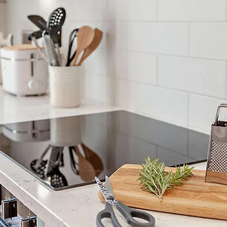 2 Bed In Talkin 91822 * Brampton